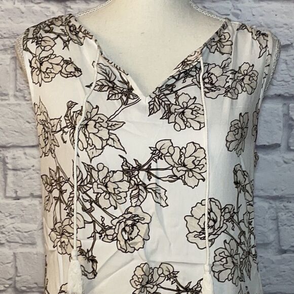 LE Chateau Floral Print Challis & Lace V-Neck Size XXS - Picture 4 of 10